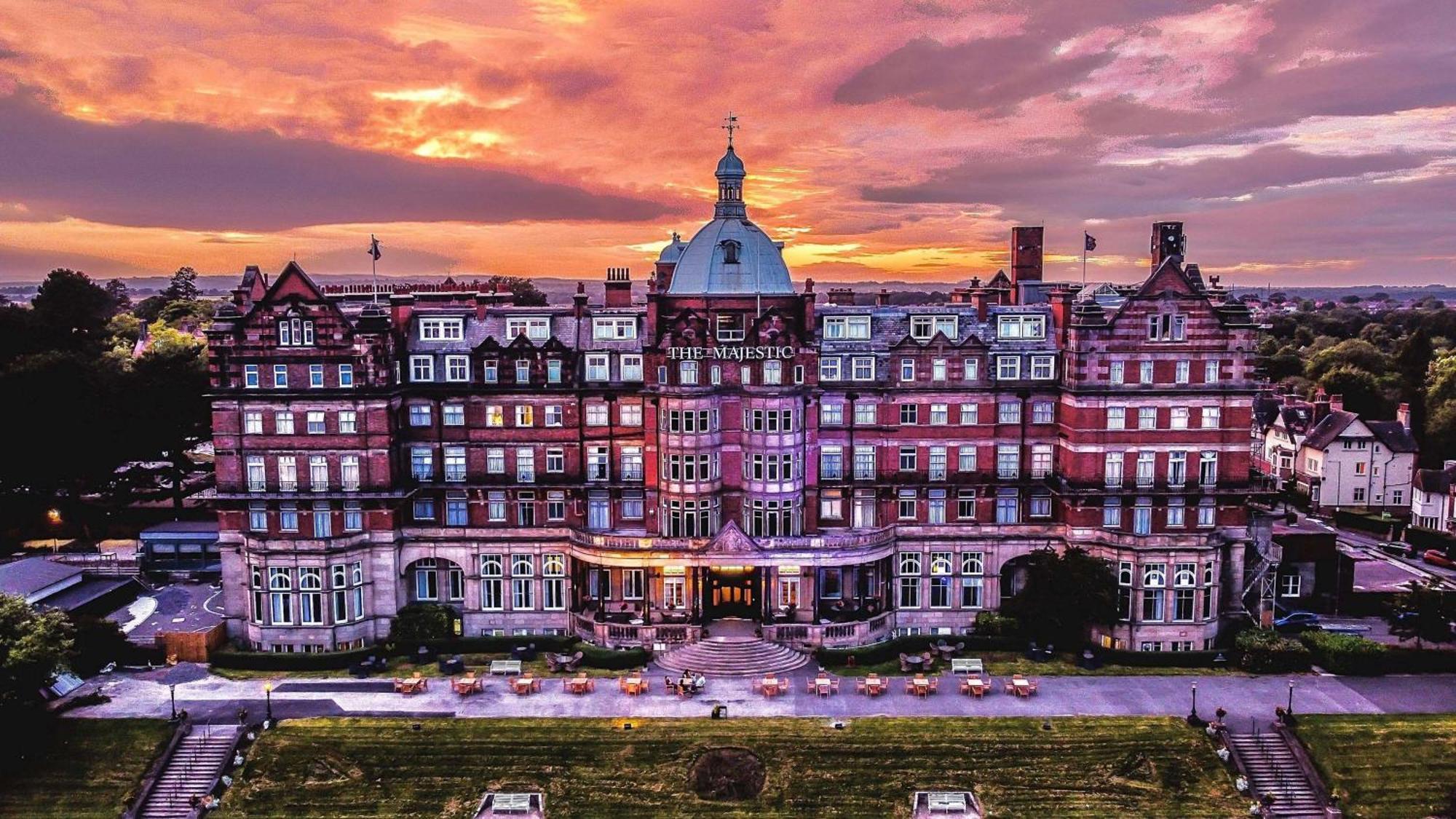 Doubletree By Hilton Harrogate Majestic Hotel & Spa Exterior foto